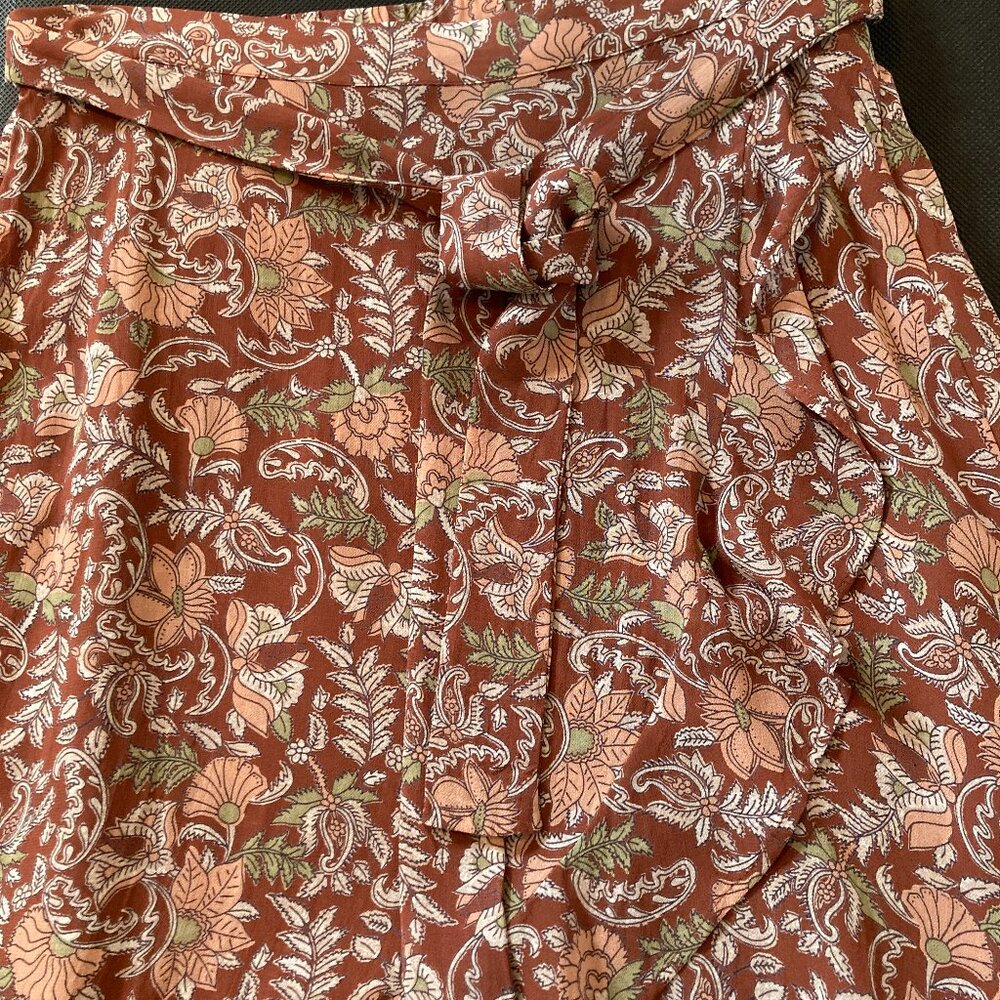 Anthropologie Luca Mini Faux Wrap Skirt w/ Tie Brown Floral Print Size M - Picture 4 of 15